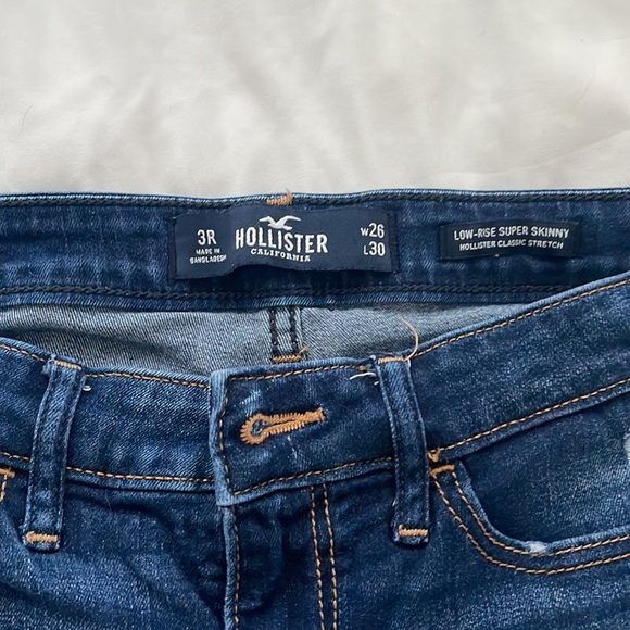 Hollister Low-Rise Super Skinny Classic Stretch - Picture 2 of 5